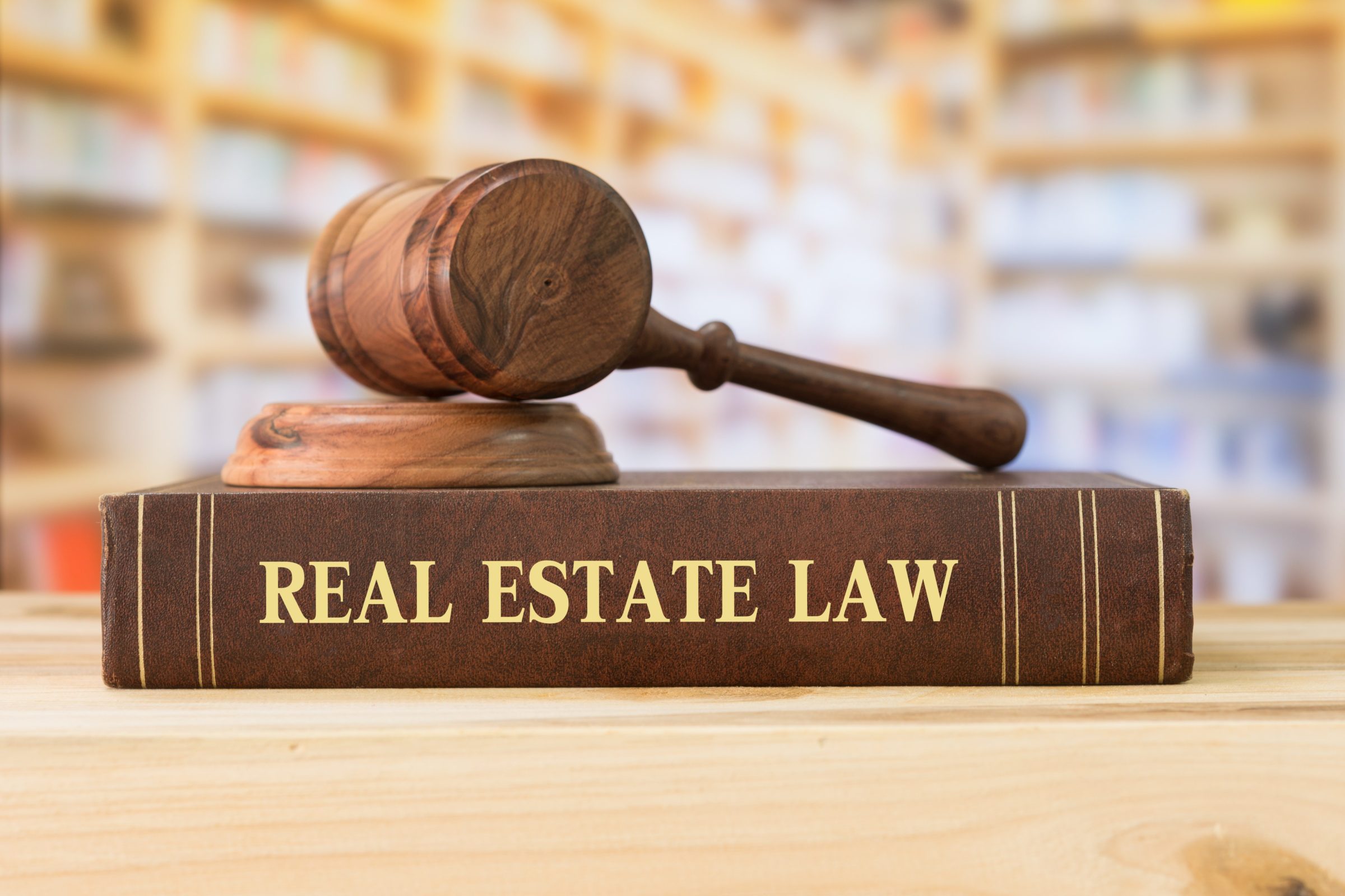 10 Benefits of Hiring a Lawyer While Purchasing a Property in Dubai