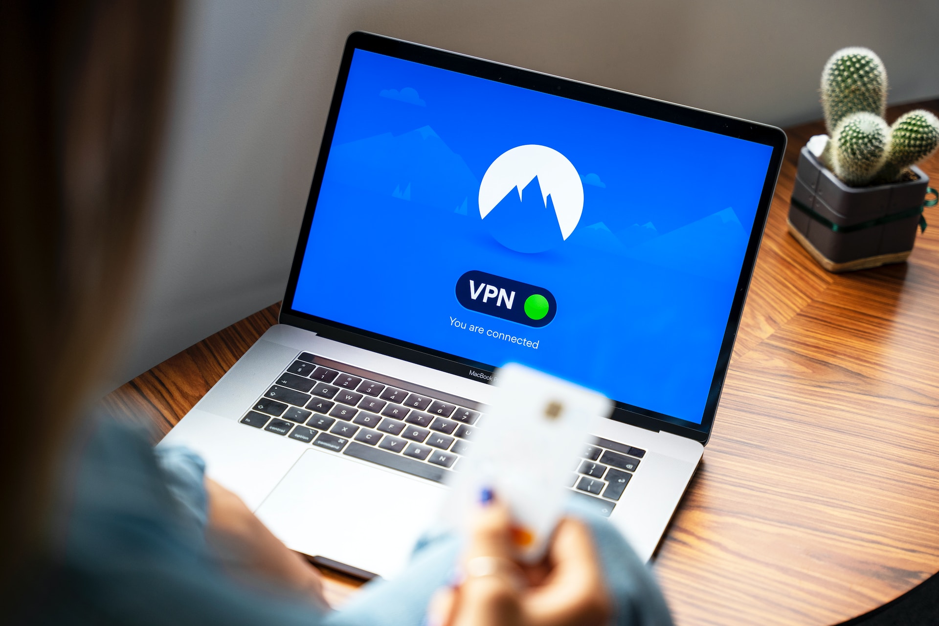 Stay Safe Online With iTop VPN's Powerful PC