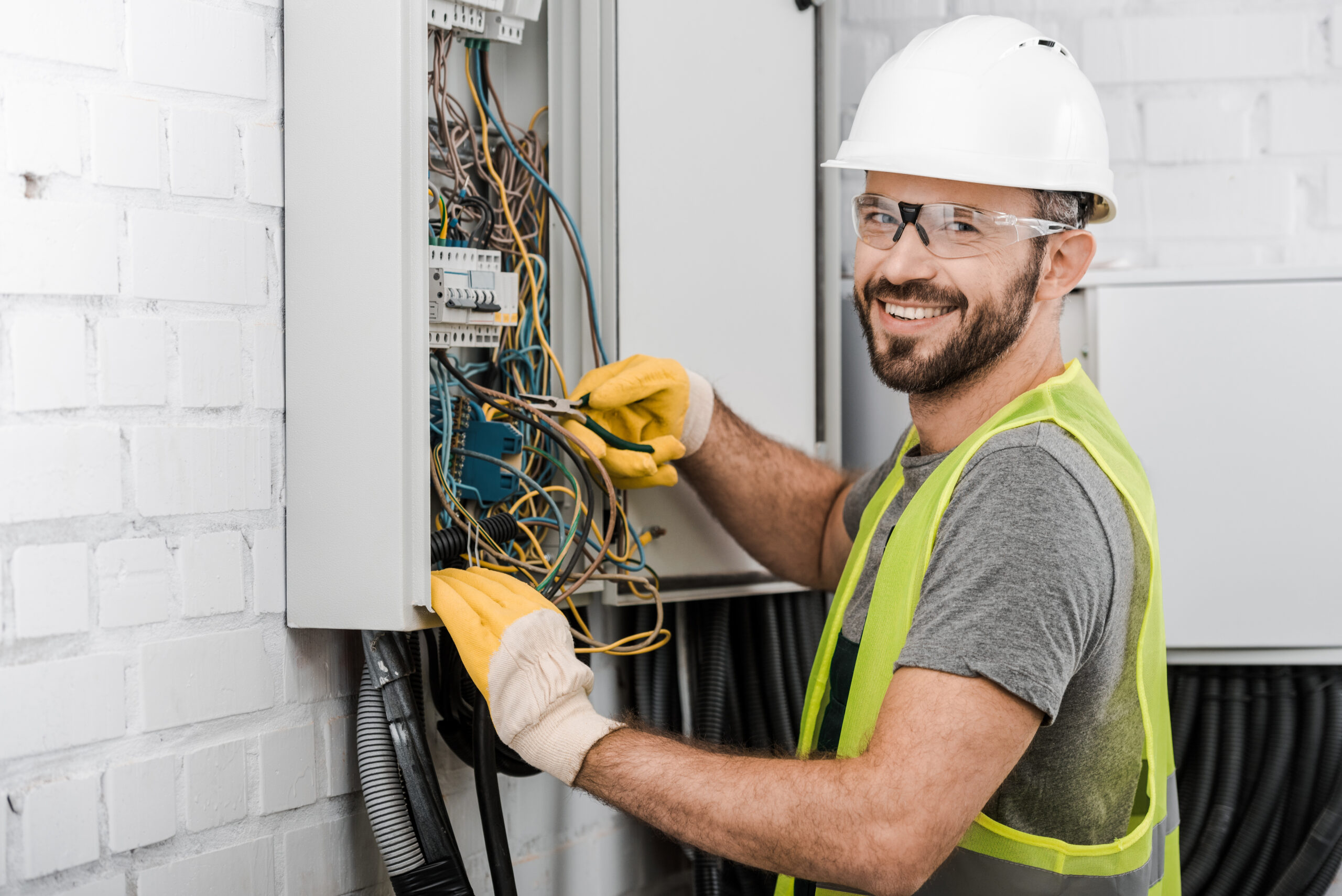 The Ultimate Guide to Finding the Best Electrician in Atlanta, GA